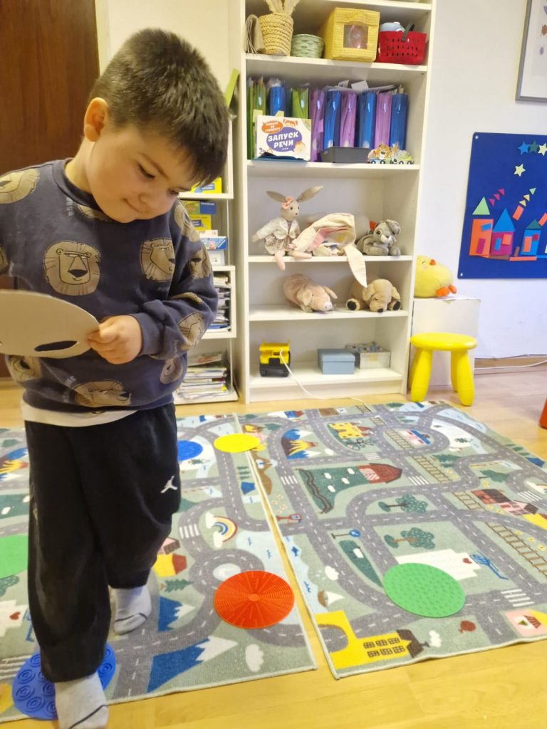 Логопедическое занятие 14.03.2026-1 Массажные коврики в логопедической практике